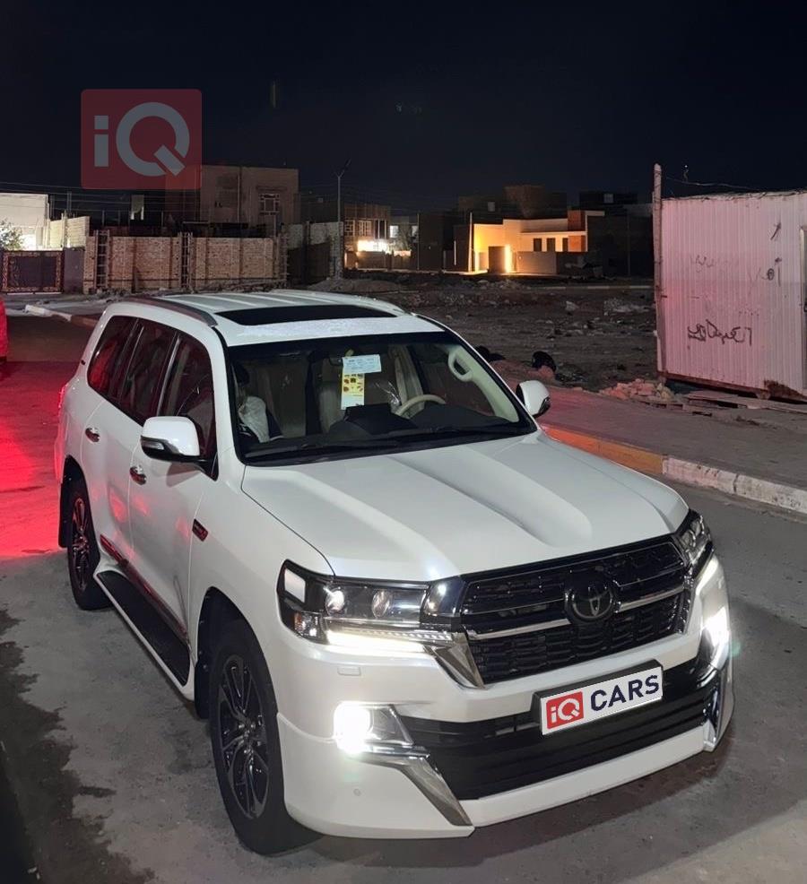 تويوتا لاندكروزر